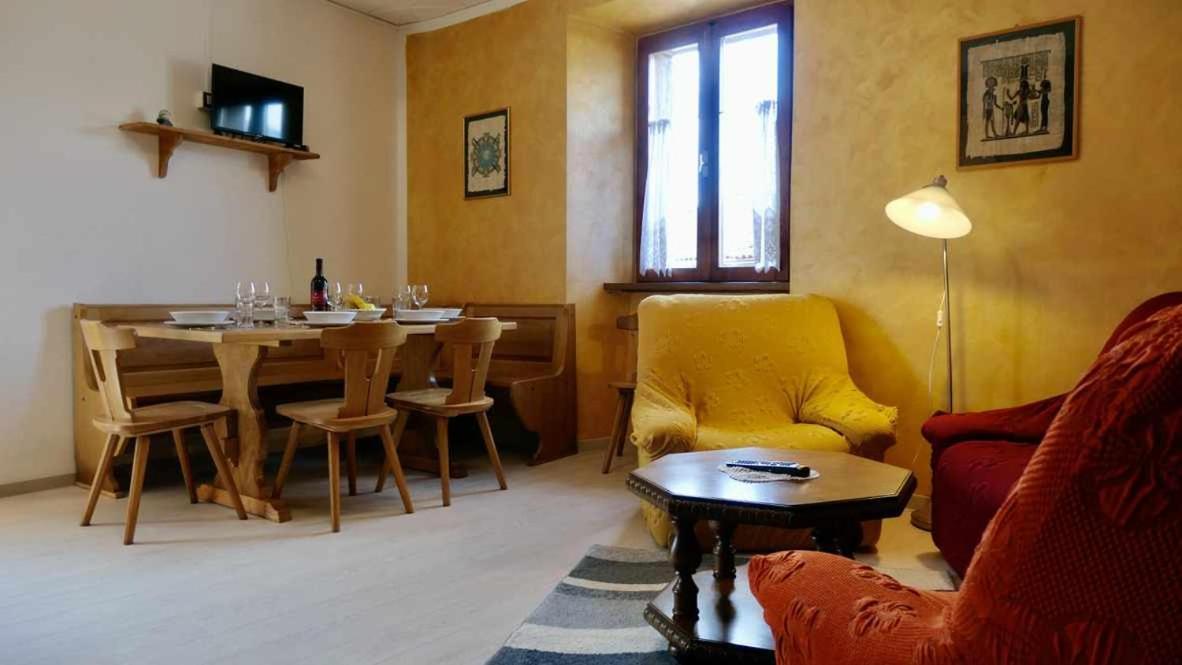 Casa Malpaga Tenna Ospitar Luaran gambar